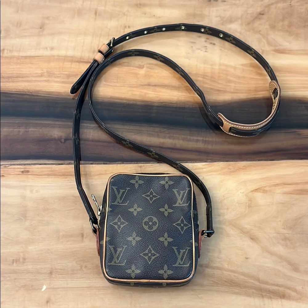 Louis Vuitton mini Danube